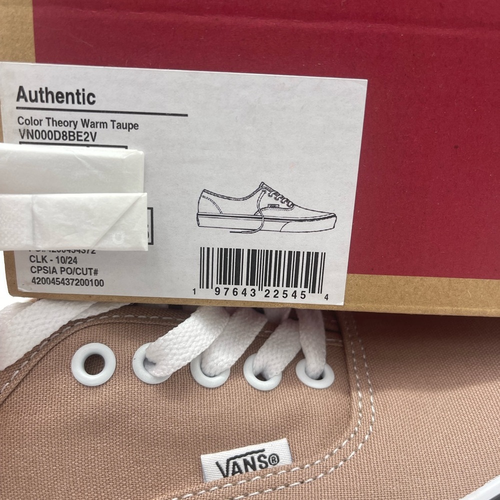Vans Men’s Authentic
Color Theory Warm Taupe
VN000D8BE2V Sneakers - Picture 16 of 16